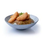 Korokke katsu kare, arroz con curry japonés un poco picante con croquetas de calabaza y verdura